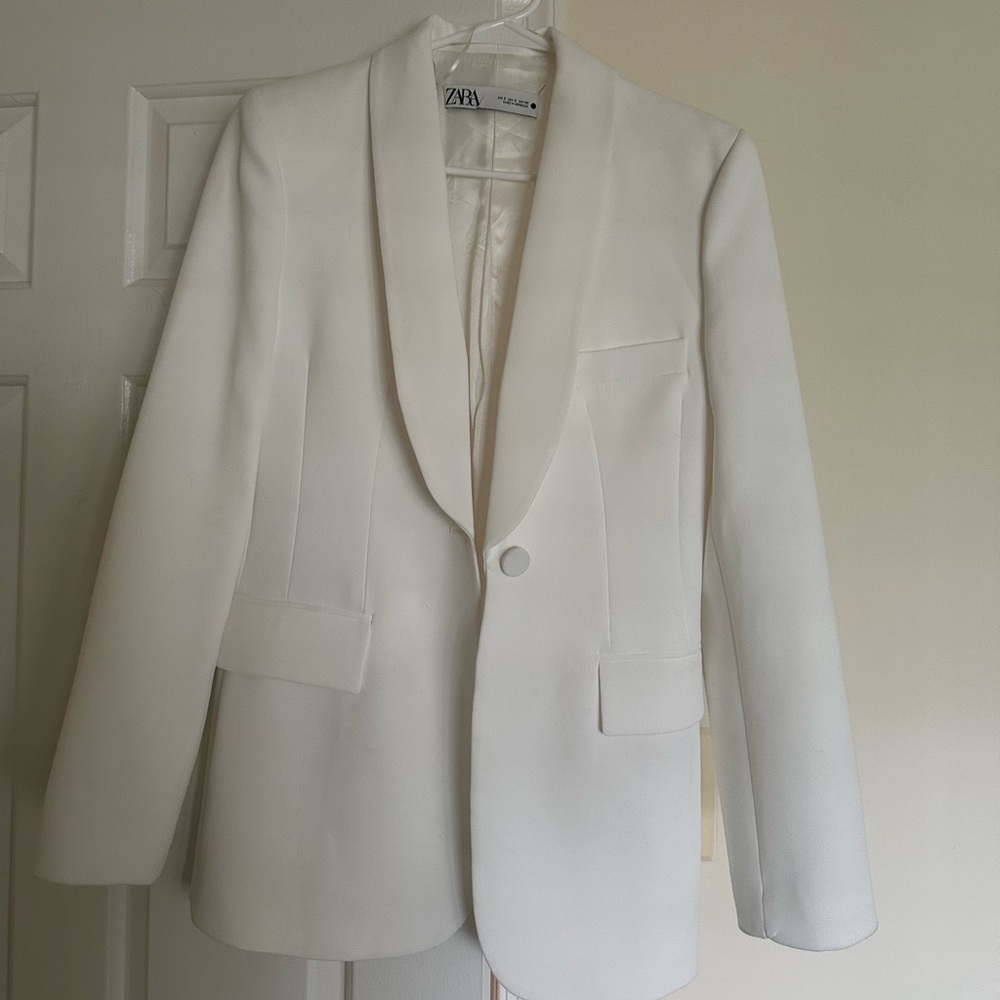 Zara White Sport Coat with Notched Lapel